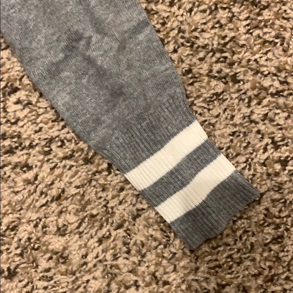 🪅 New cardigan - Light Grey 🪅 - Picture 3 of 6